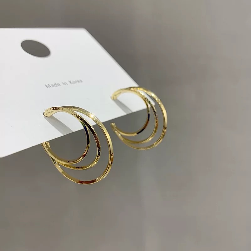 Three- Ring Interlaced Circle Earring